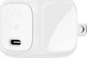 Cargador Para Pared Marca Belkin Modelo Cubo Boostcharge WCA008dqWH Con 1 Puerto USB-C Potencia De Hasta 30 Watts Color Blanco