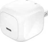 Cargador Para Pared Marca Belkin Modelo Cubo BoostCharge WCA013DQWH Con 1 Puerto USB-C Potencia De Hasta 45 Watts Color Blanco